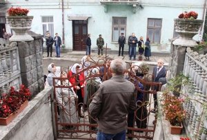 У Турці триває конфлікт між парафіянами та парохом УПЦ МП.(ФОТО)